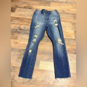 Women’s Juniors Distressed Skinny Jeans | Raw Hem | Stretch Denim | Size 7